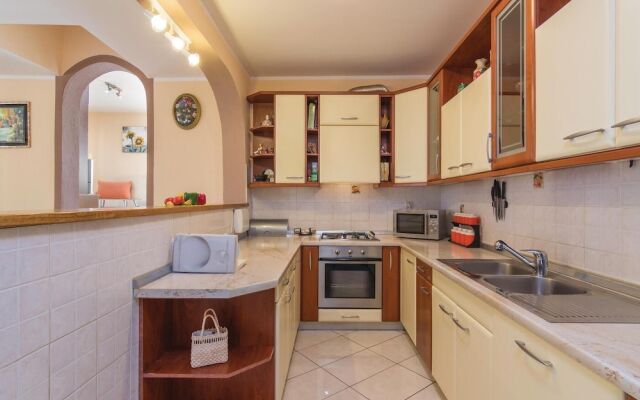 Nice Home in Buje With Wifi and 3 Bedrooms