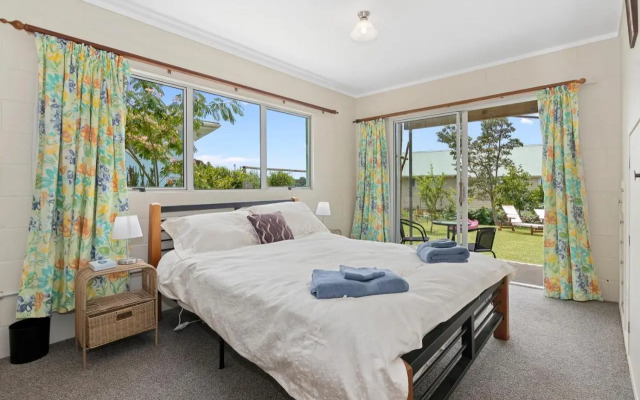 Tahuna Family Escape - Paihia Holiday Home
