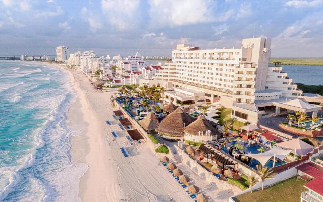 Royal Solaris Cancun Resort - Cancun All Inclusive Resort