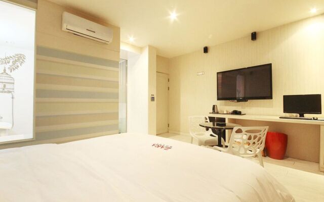 Zara Hotel