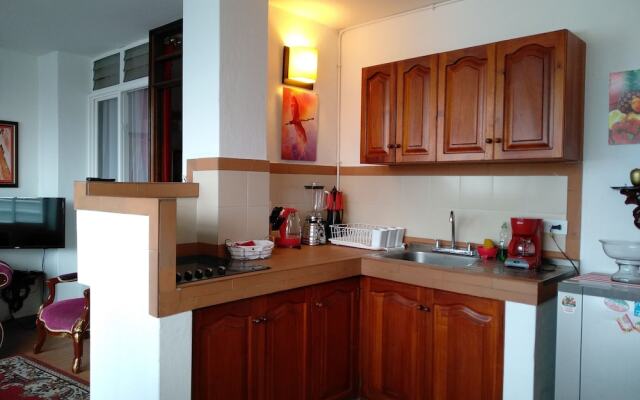 Romantic Suite, San Antonio Cali