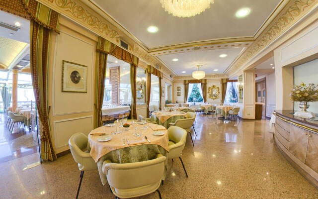Hotel Astoria