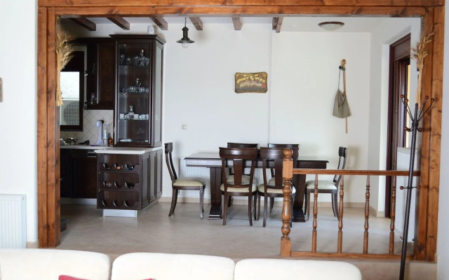 Villa Bella Loukisia