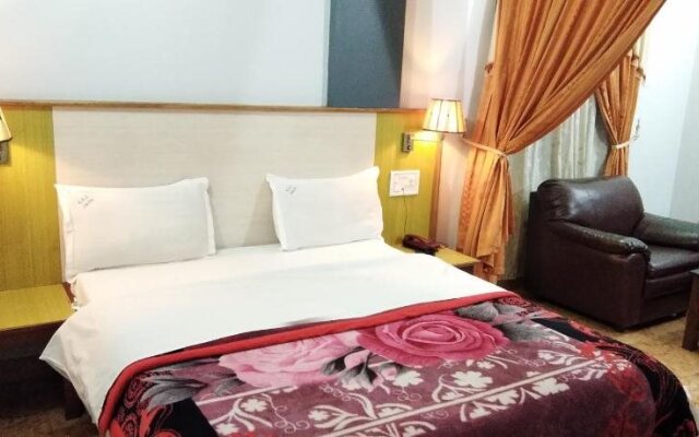 Hotel GGT Grand