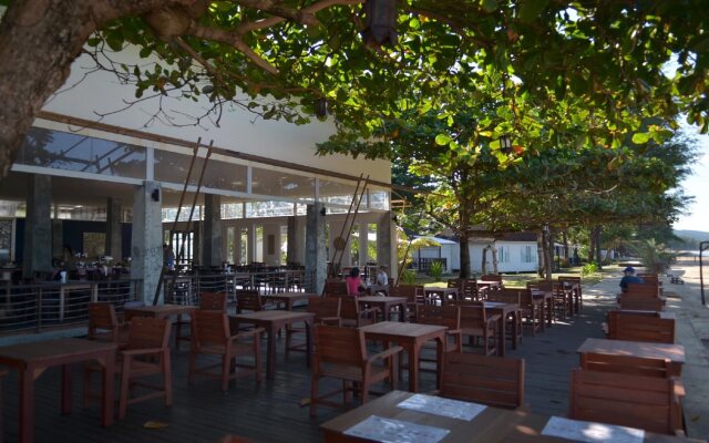Nakara Long Beach Resort