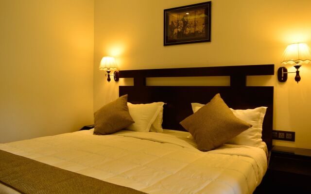 OYO 6645 Hotel Sapphire