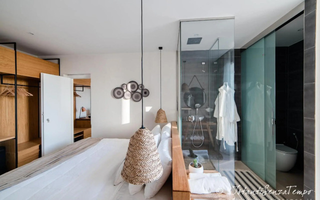 Cumeja - Beach Club & Hotel
