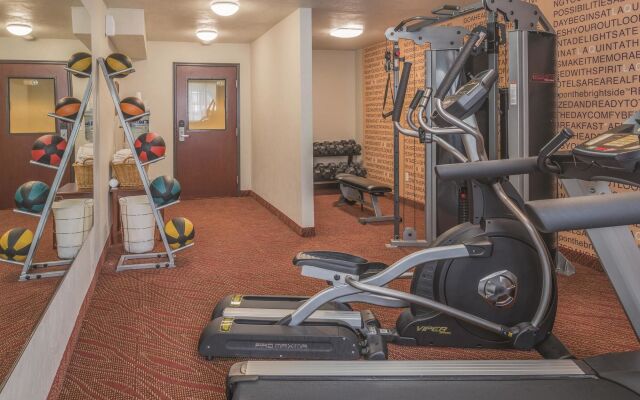 Best Western Plus Parkway Inn