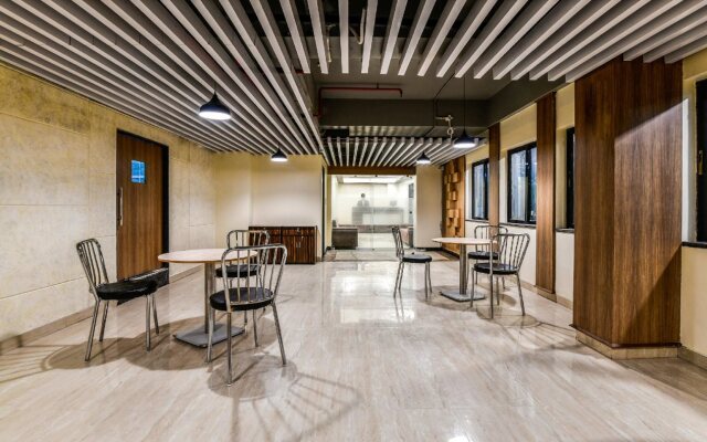 Jade Studio By OYO Rooms
