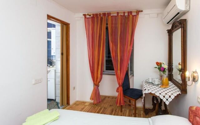 Rooms Fausta Old Town