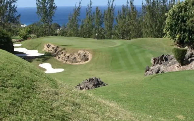 Paradise BDS - 3 B R Golf Villa at Rwml