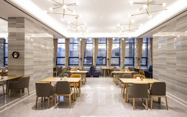 Kyriad Marvelous Hotel（Foshan Sanshui Wanda Plaza Branch）