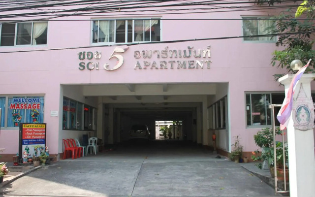Soi 5 Apartment