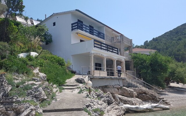 Apartments Teo i Ivana