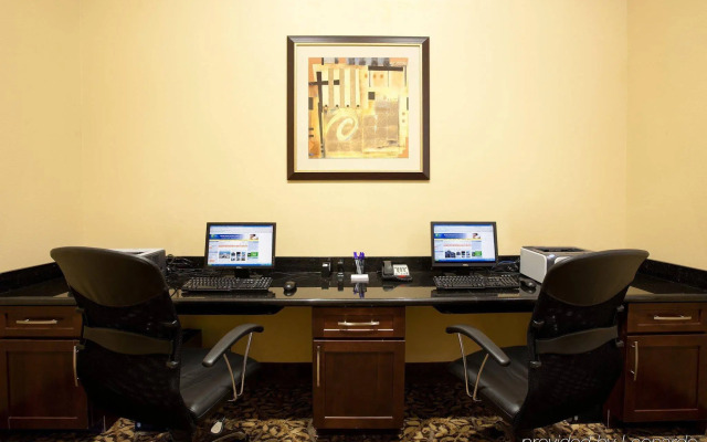 Holiday Inn Express Hotel & Suites Houston-Alvin by IHG