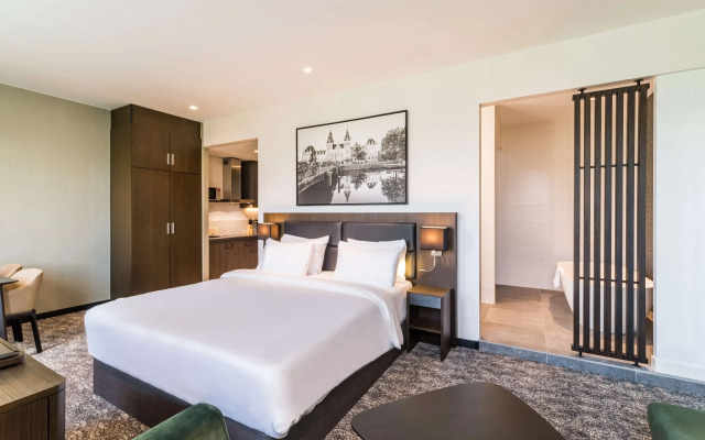 Radisson Hotel &Suites Amsterdam South