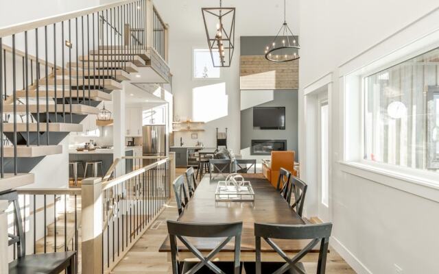 The White Pearl - Luxury Chalet W/mountain Views