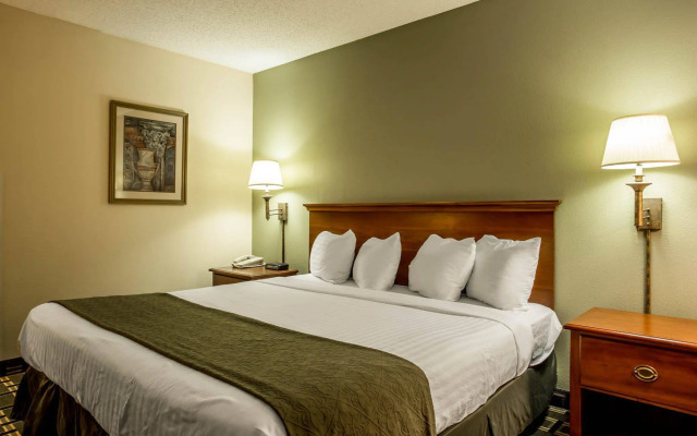 Quality Inn Huntersville near Lake Norman