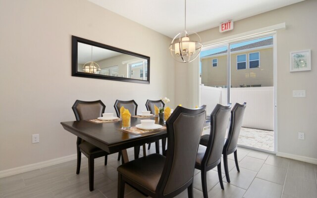 Four Bedrooms TownHome Compass Bay Resort 5130