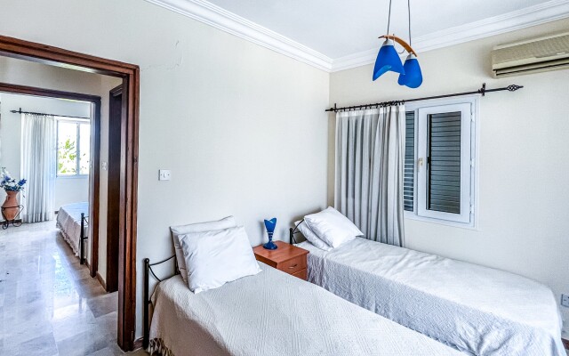 Fantastic Villa with Private Beach in Girne