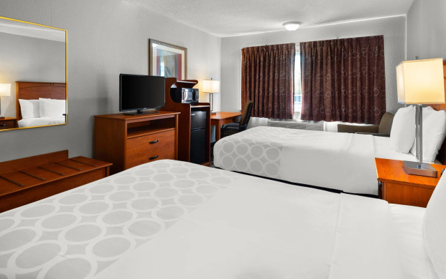 Magnuson Hotel Detroit Airport