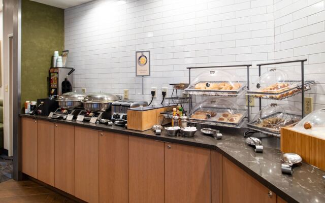 Fairfield Inn & Suites Beloit