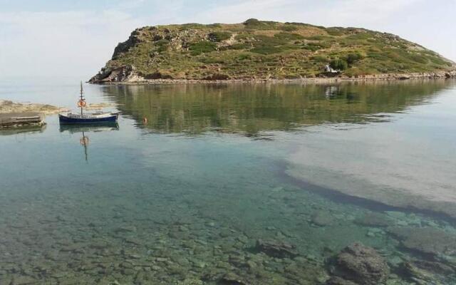 on the sea Despoina apartment at Mochlos Creta