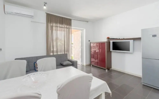 Apartment 167