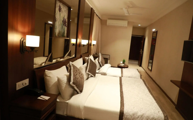 Hotel Golden Tower