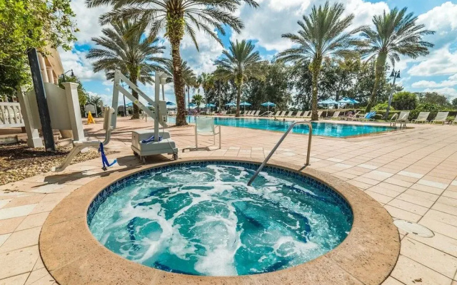 W243 - 3 Bedroom Condo in Reunion