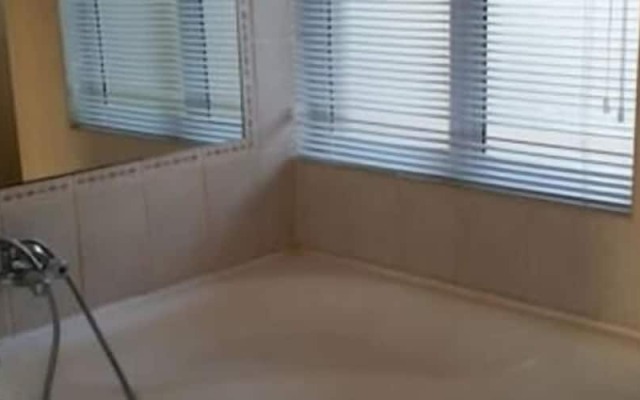 Acacia Crescent Seaview Manor