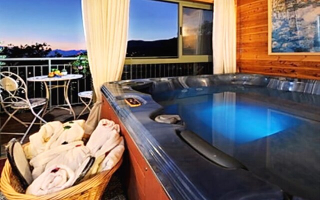 View in Amirim - Cabins and Spa Dalia