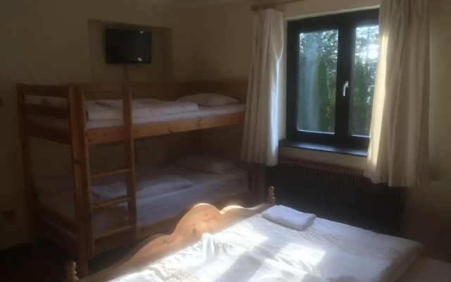 Blue Mountain Hotel