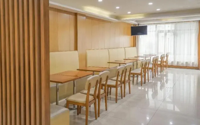 Ji Hotel (CCNICEC, Chengdu)