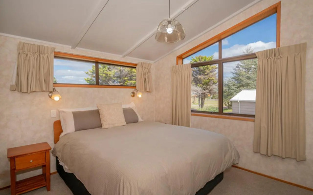 Relax On Courtney - Pauanui Holiday Home