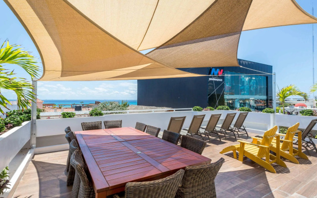 The Caribbean Sun Apart Suites