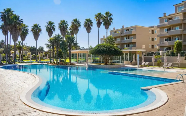 Vplaza Private Garage Balcony Pool View Flat
