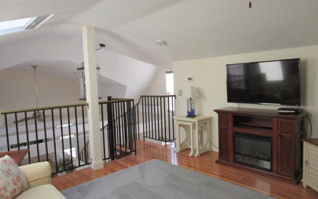 403 Lower County Road