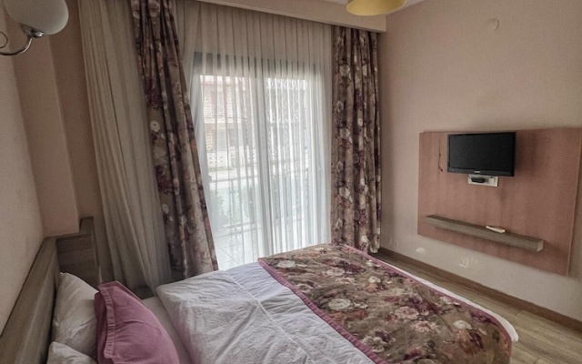 Mari̇na Sui̇te Otel