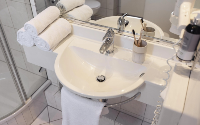 Garner Hotel Hamburg Wandsbek Marktplatz by IHG