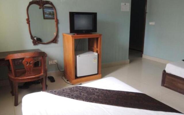 Central Hotel