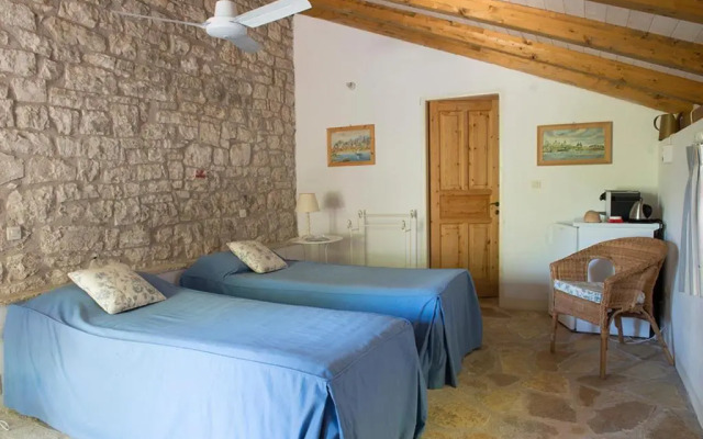 Paxos' Villa - Pool & AC