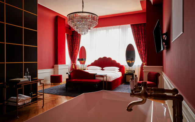 Provocateur, Berlin, a part of Sircle Collection