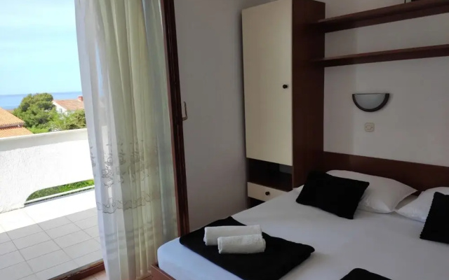 Nives - Great Location - A6