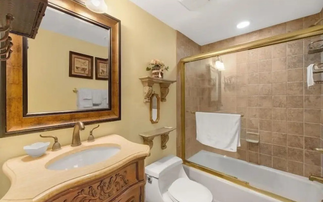 Arcadian I 6b 2 Bedroom Condo