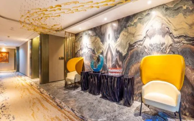 Madison Hotel Shuiyilan  Zhongtianjian Plaza Lanzhou West Railway Station