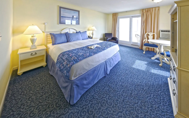 Drifting Sands Oceanfront Hotel