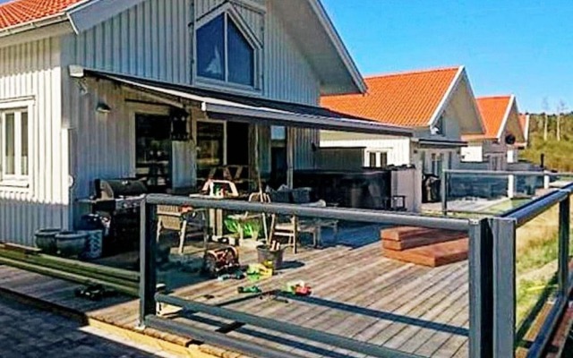 8 Person Holiday Home in Stromstad