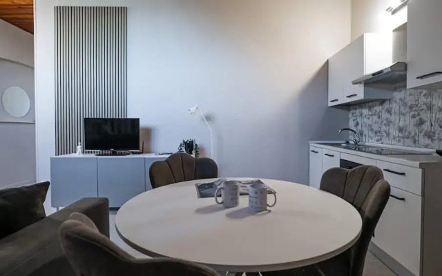 Rovani 14 in Monza With 1 Bedrooms and 1 Bathrooms