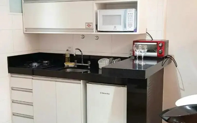 L'Hirondelle Flat Service